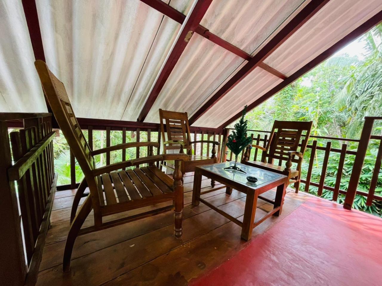 Gold Sand Resort Bentota Exterior photo
