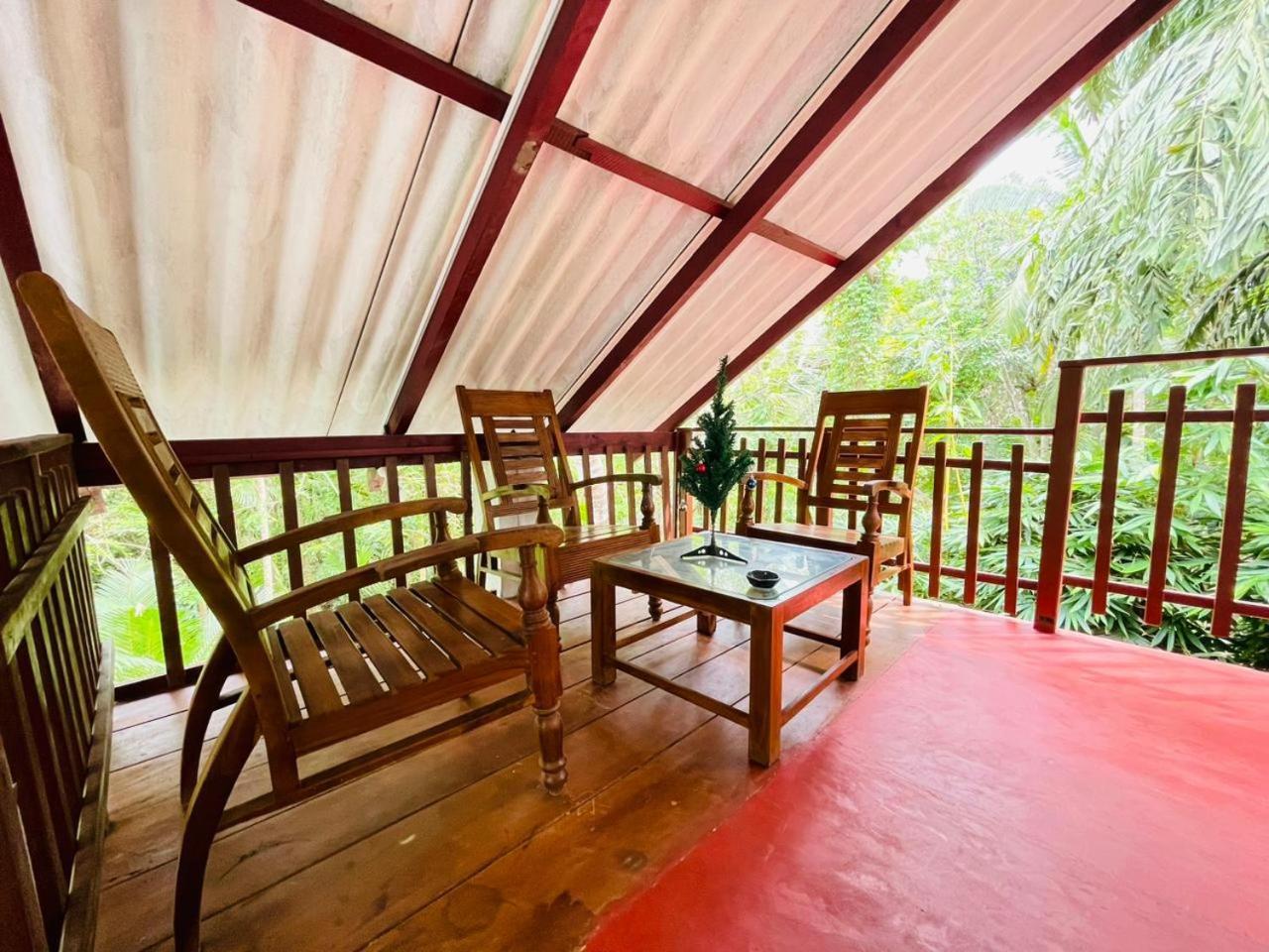 Gold Sand Resort Bentota Exterior photo
